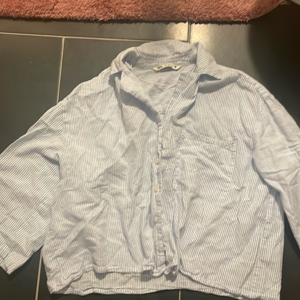 Short sleeve button up
